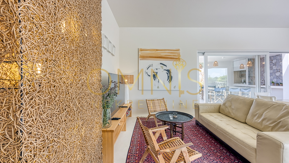 House, 275 m2, For Sale, Krk - Bajčići