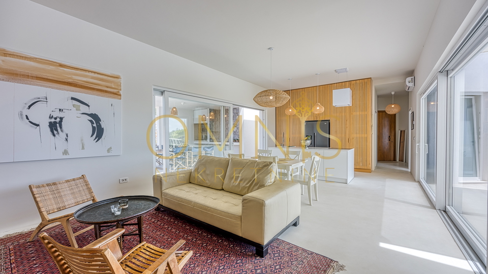 House, 275 m2, For Sale, Krk - Bajčići