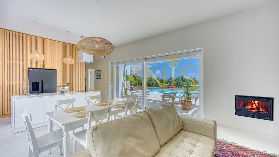 House, 135 m2, For Sale, Krk - Linardići