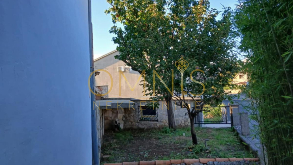 Obiteljska kuća s puno potencijala, 273m2, Čavle