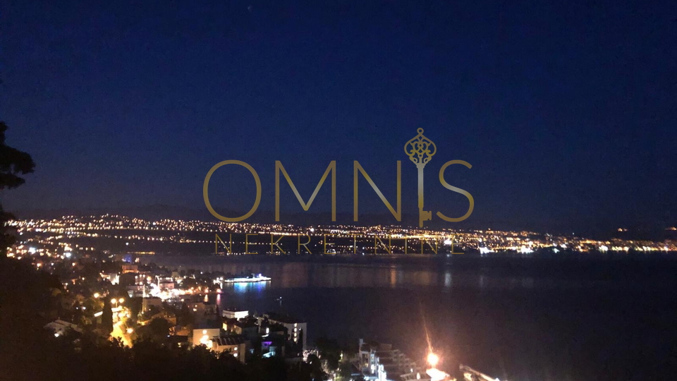 OPATIJA – DUPLEX APARTMENT IN A VILLA WITH PANORAMIC SEA VIEW