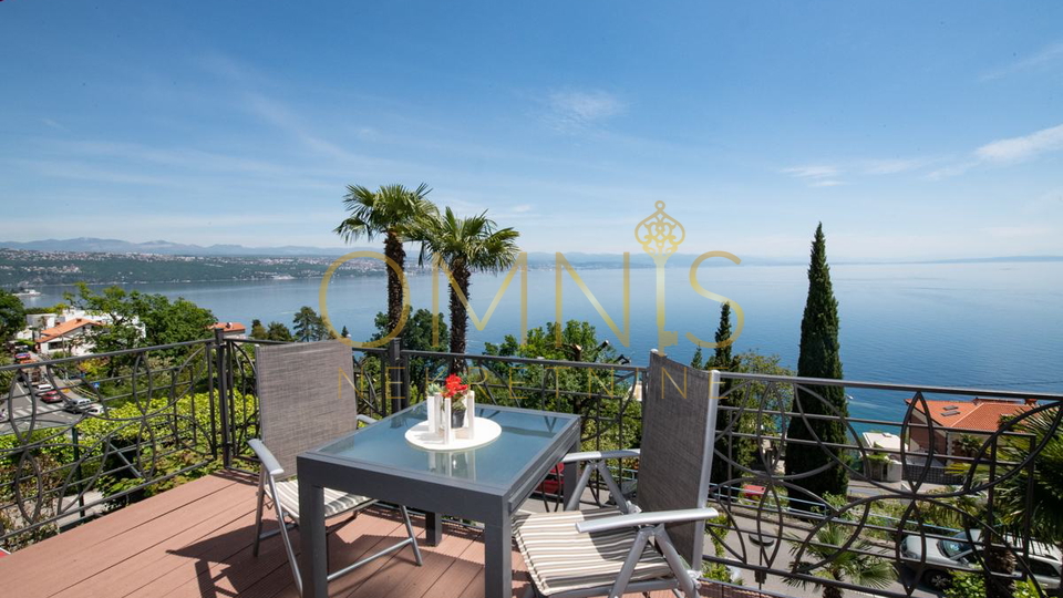 Opatija, Punta Kolova – prostran stan 140 m² drugi red do mora s pogledom