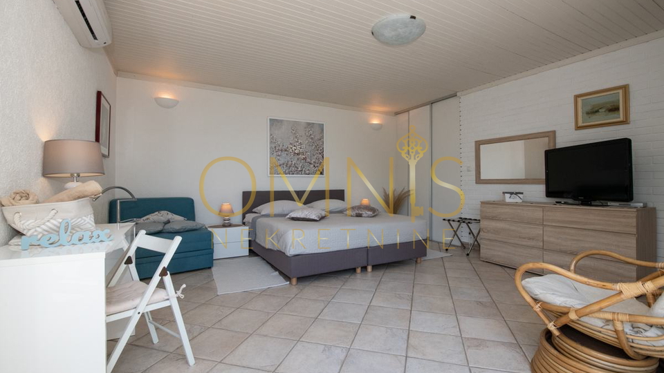 Opatija, Punta Kolova – prostran stan 140 m² drugi red do mora s pogledom