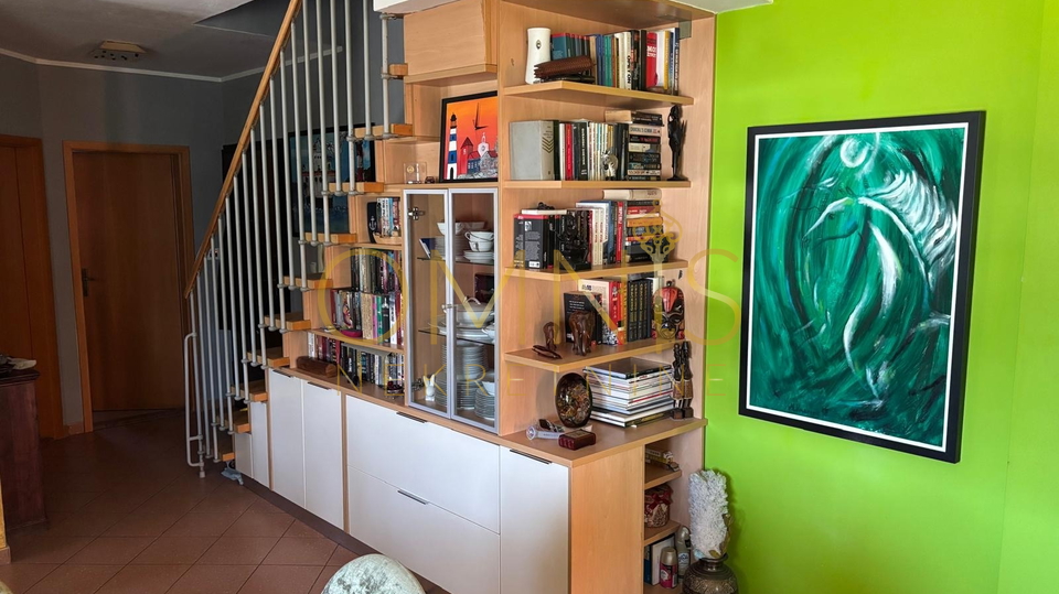 RIJEKA – SRDOČI, duplex apartment 86 m² with balcony and parking space