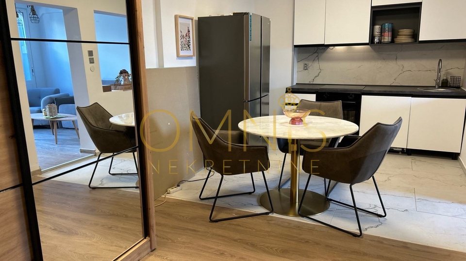 PRODAJE SE – SAMOSTOJEĆA KUĆA U ŠILU (OTOK KRK) – POTPUNO RENOVIRANA I UDALJENA SAMO 5 MINUTA OD PLAŽE