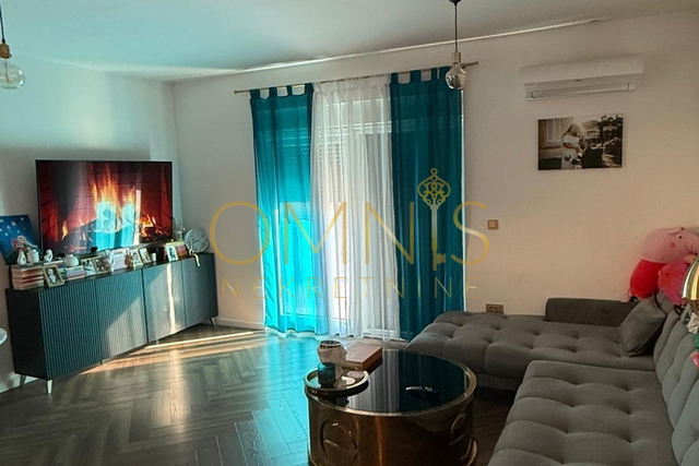 Rešetari, novogradnja, 1S+DB – potpuno namješten!