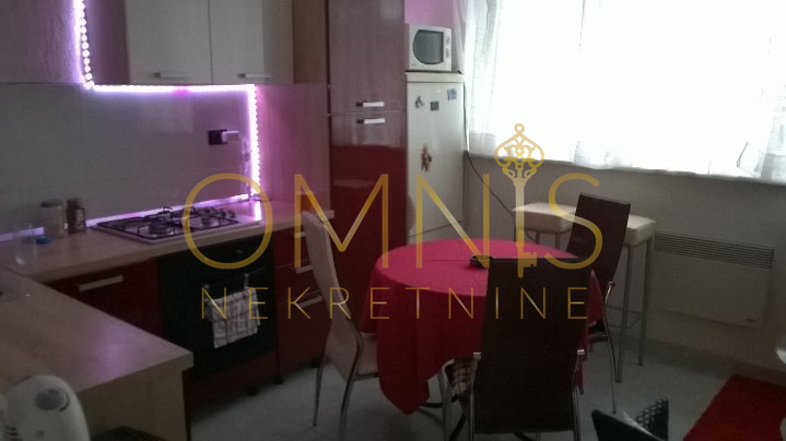 Rijeka, Centar – Stan 55 m² s balkonom i pogledom na more