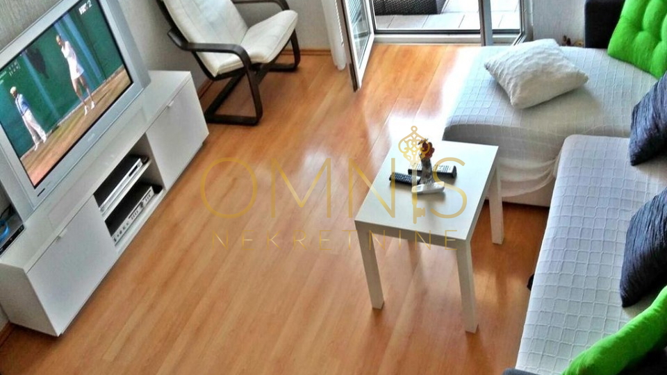 Rijeka, Centar – Stan 55 m² s balkonom i pogledom na more