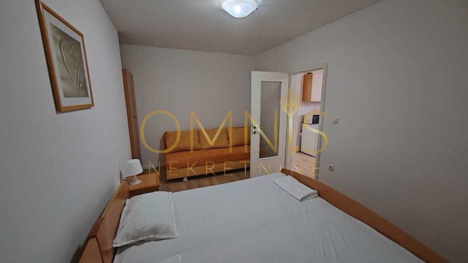 Krk, Malinska 2 APARTMENTS - 1 bedroom + living room, close to the beaches, for sale!