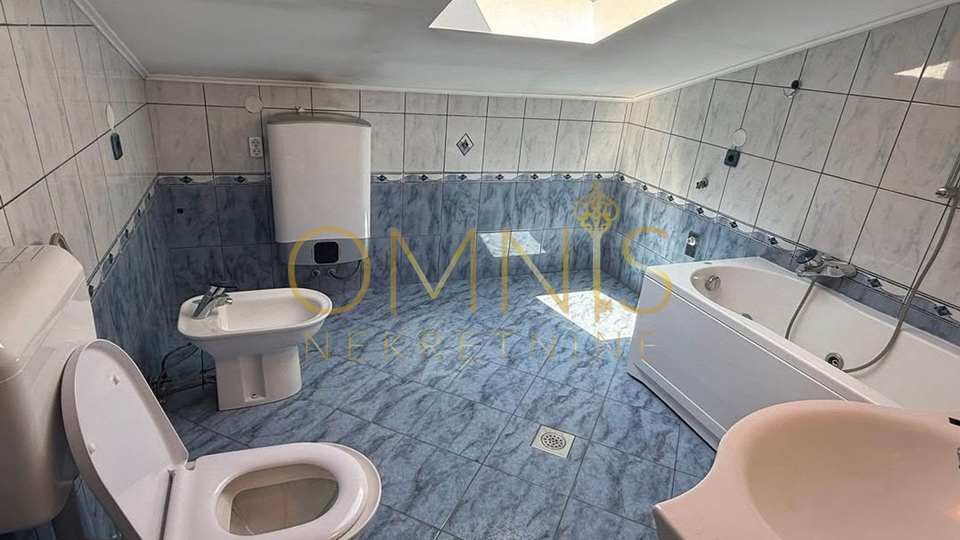 Rijeka, Zamet - 2 bedrooms + dining room, apartment 100m2, attic, for sale!