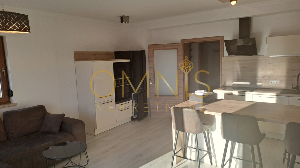 Škrljevo - Moderan, dvoetažni stan od 100 m²