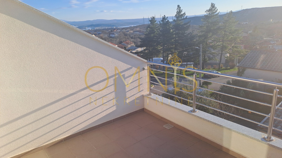 Škrljevo - Moderan, dvoetažni stan od 100 m²