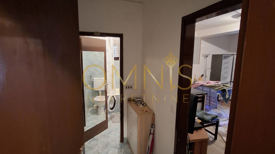 Floor of the house, Crikvenica, 85 m², 4-room apartment with a yard