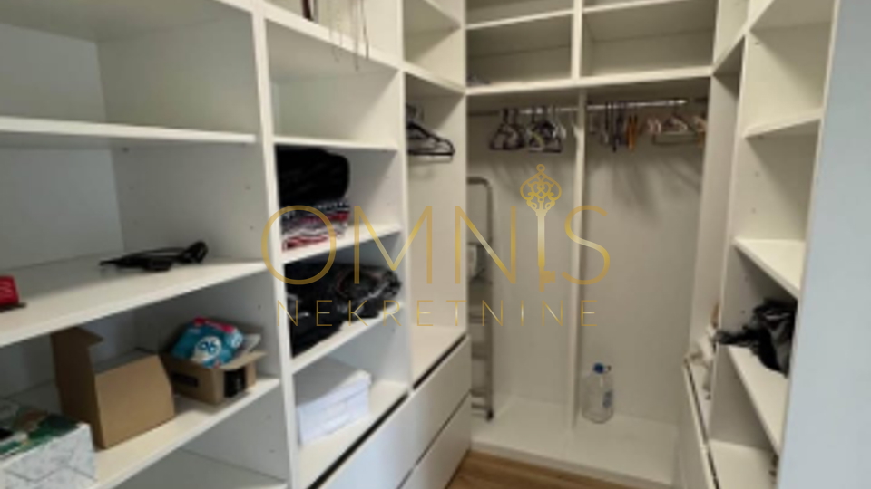 Krk, Vrbnik - 152m2, 4 bedrooms + living room, house for sale!