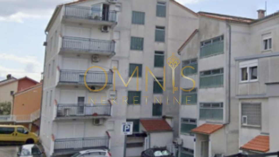 Crikvenica-garsonjera,37m2,pogled na more,prodaja!
