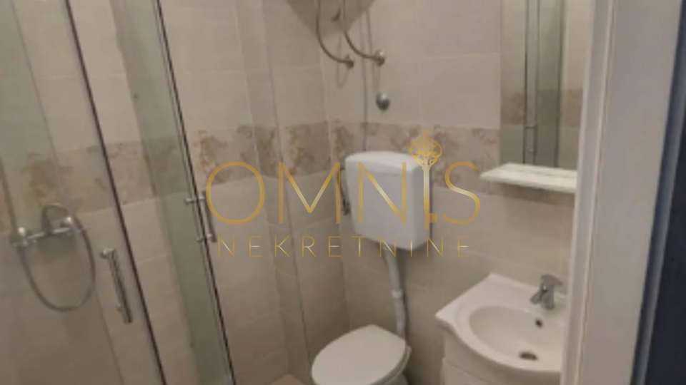 Rijeka,Centar-poslovni prostor,23m2,najam!