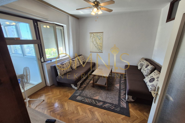 Stan Jadranovo, 43 m², 250 m od mora