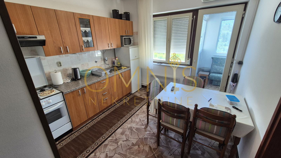Stan Jadranovo, 43 m², 250 m od mora