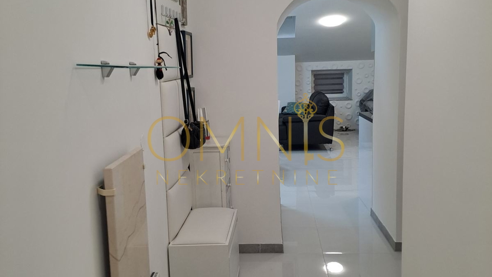 Apartment, 95 m2, For Rent, Labin