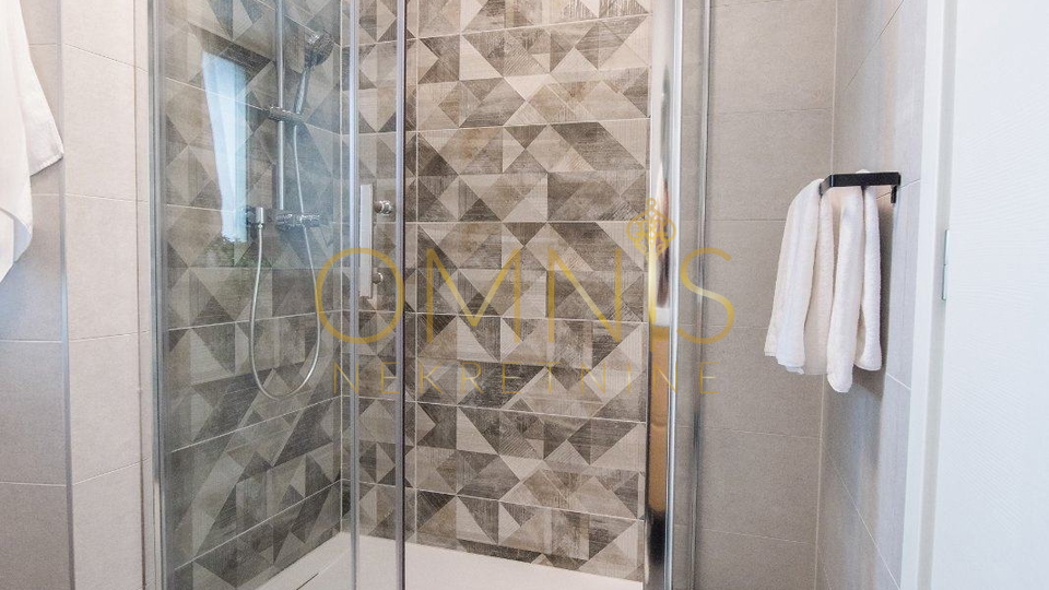 RIJEKA – OLD TOWN, apartment converted into 2 apartments, 93.5 m²