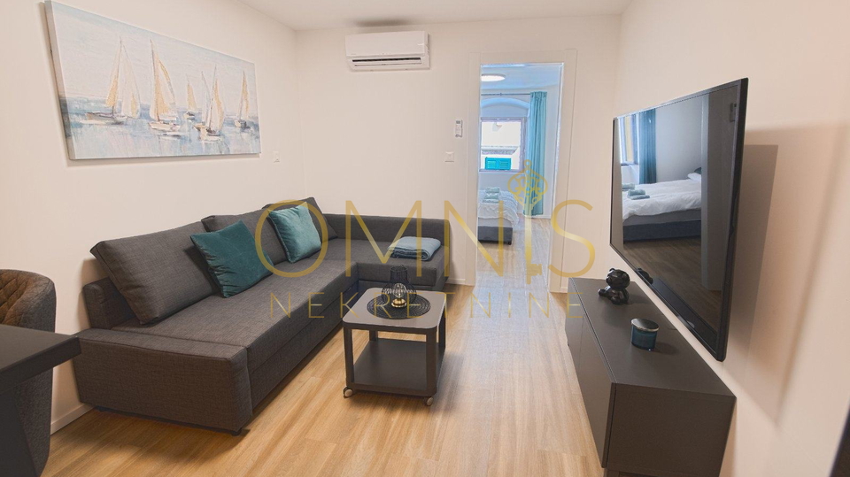 RIJEKA – OLD TOWN, apartment converted into 2 apartments, 93.5 m²