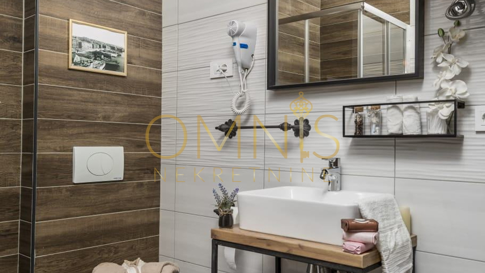 Prodaja: Dva potpuno uređena apartmana u centru Rijeke, Korzo – 82 m²