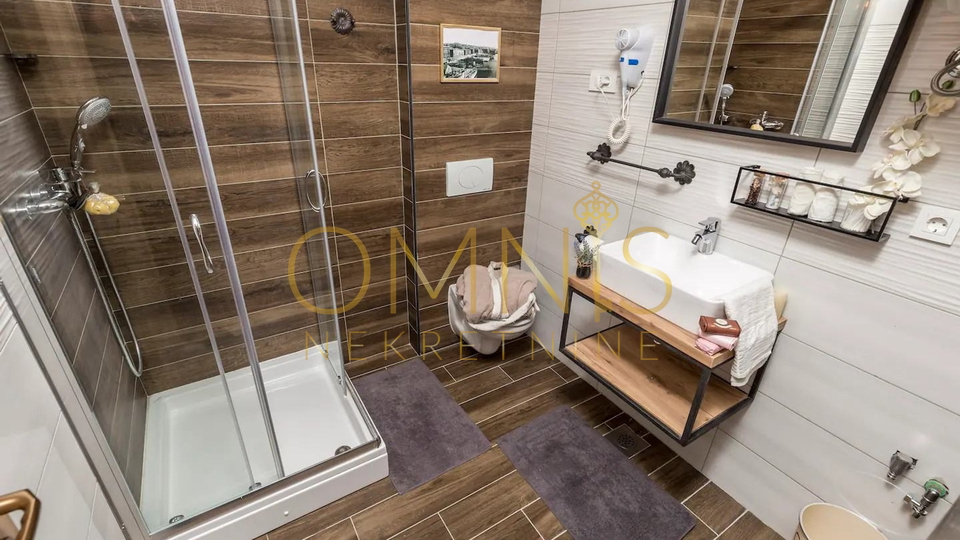 Prodaja: Dva potpuno uređena apartmana u centru Rijeke, Korzo – 82 m²