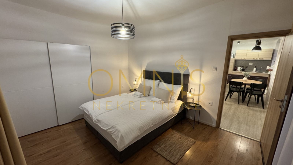 Prodaja: Dva potpuno uređena apartmana u centru Rijeke, Korzo – 82 m²