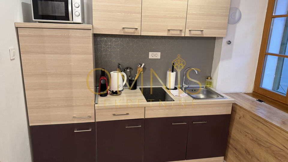 Prodaja: Dva potpuno uređena apartmana u centru Rijeke, Korzo – 82 m²