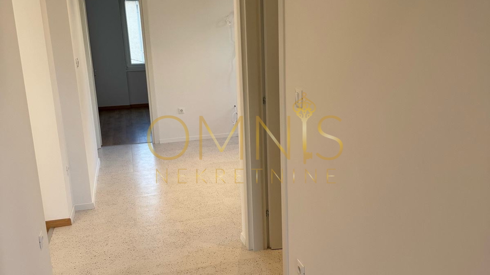TROSOBNI STAN - VOJAK, 97 m² (PRODAJA)