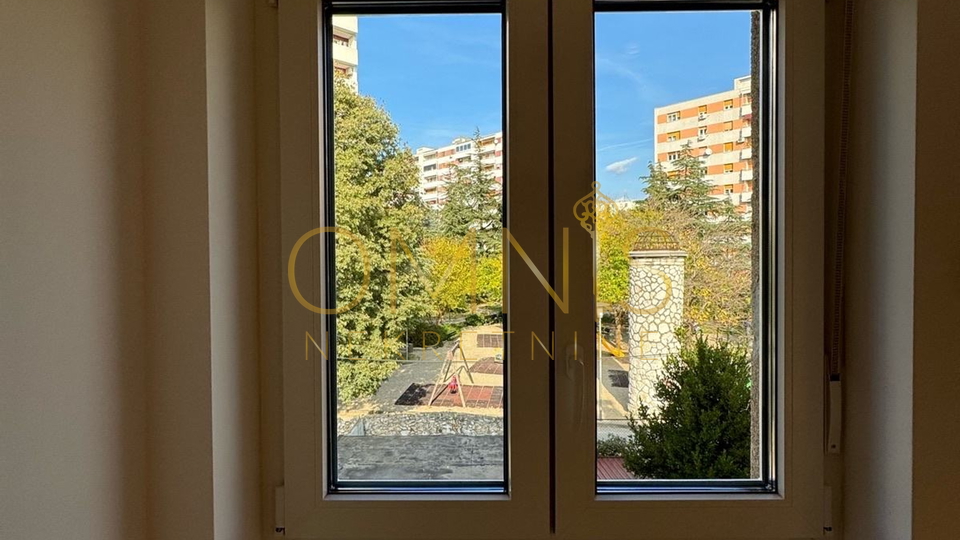 TROSOBNI STAN - VOJAK, 97 m² (PRODAJA)