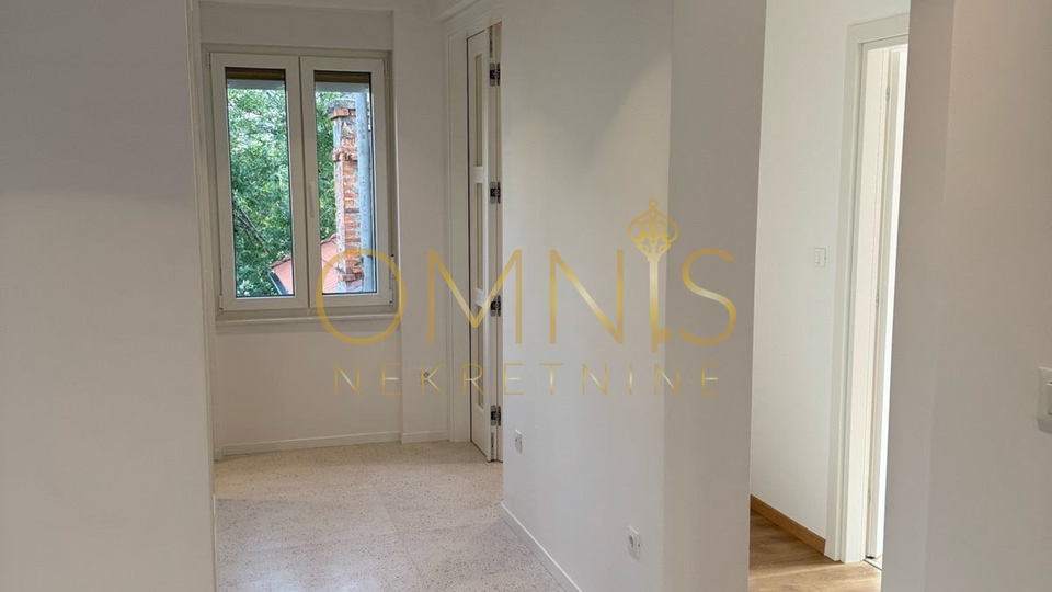 TROSOBNI STAN - VOJAK, 97 m² (PRODAJA)