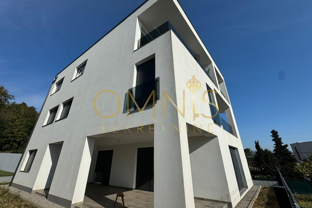 OPATIJA, POBRI- prekrasan penthouse u završenom objektu