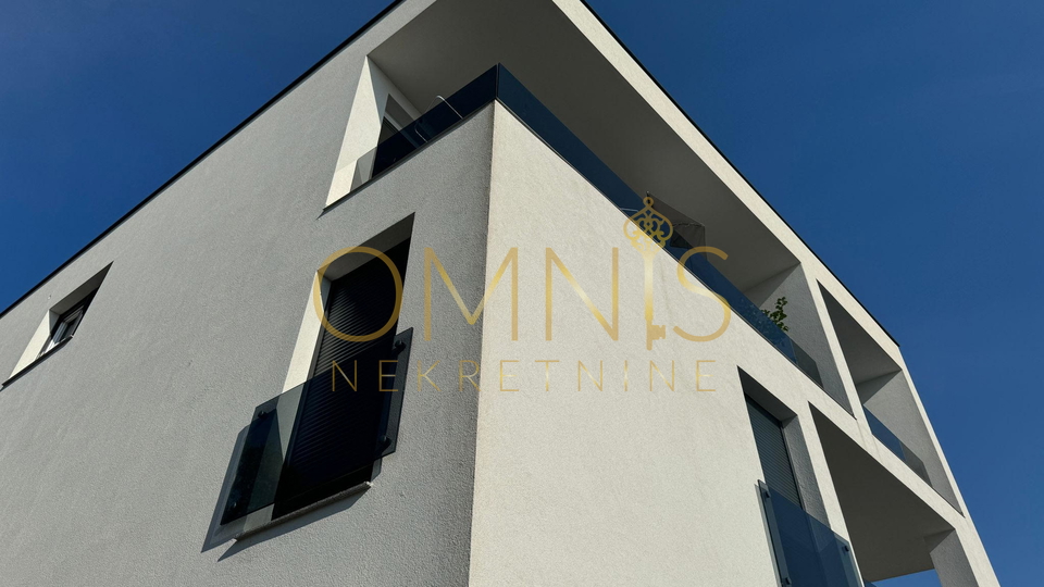 OPATIJA, POBRI- prekrasan penthouse u završenom objektu