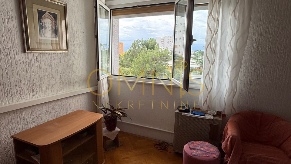 RIJEKA – GORNJA VEŽICA, three-room apartment with living room, 91 m²
