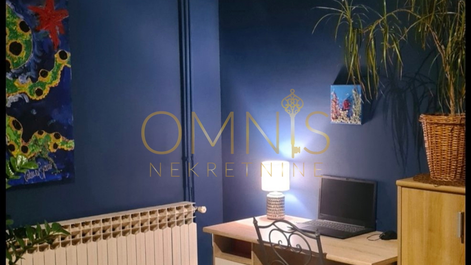 Na prodaju, Dvojna kuća u centru Hreljina – 130 m² stambenog prostora