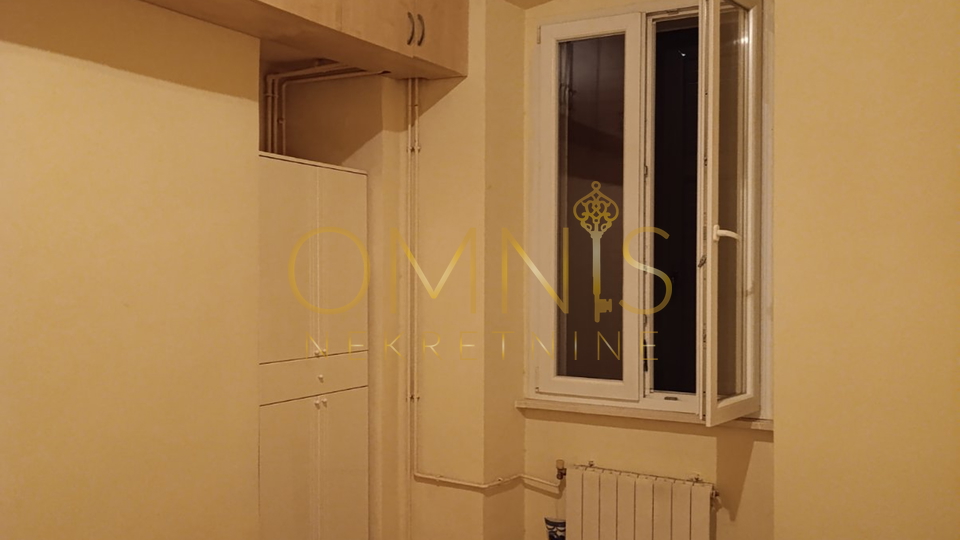 STAN U CENTRU RIJEKE, BALKON, 72 M²