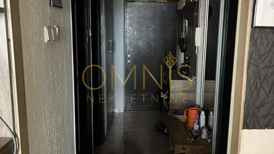 RIJEKA – TROSOBONI STAN + DB, 65m² – POGLED NA MORE