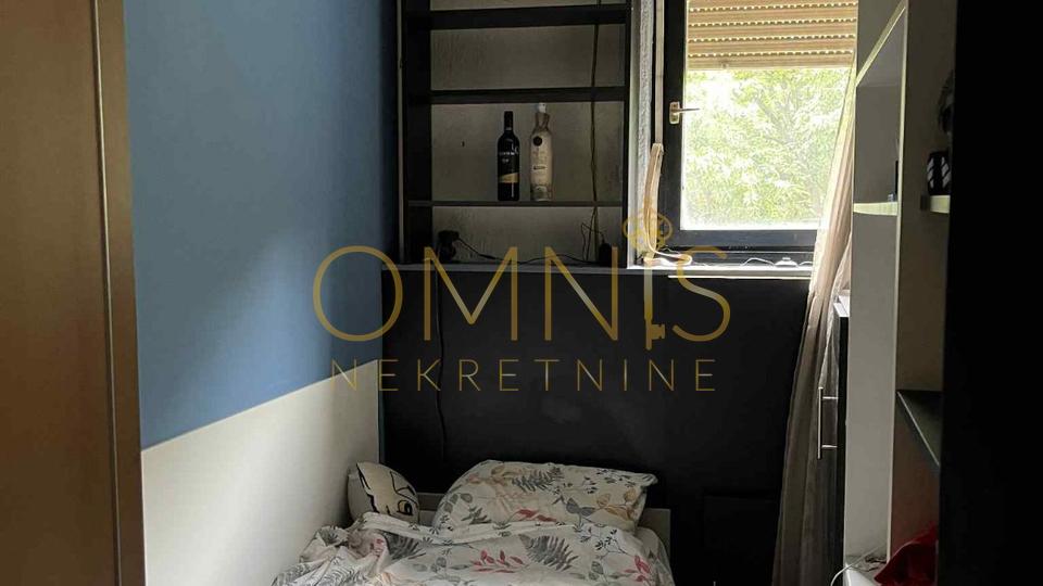 RIJEKA – TROSOBONI STAN + DB, 65m² – POGLED NA MORE