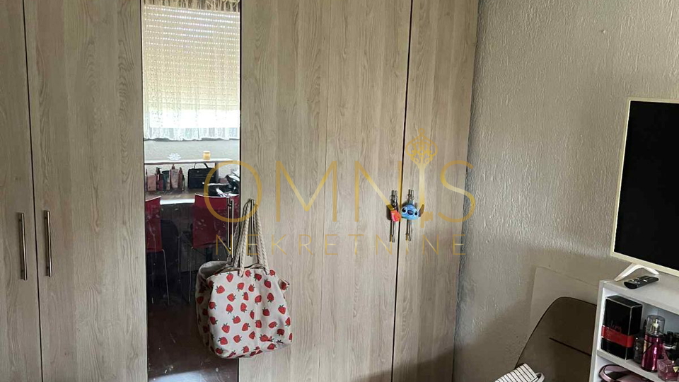 RIJEKA – TROSOBONI STAN + DB, 65m² – POGLED NA MORE