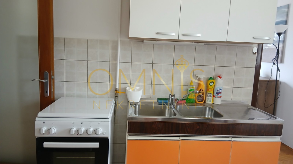 Novo Krnjevo - Iznajmljuje se ugodna i potpuno namještena garsonijera površine 32 m²