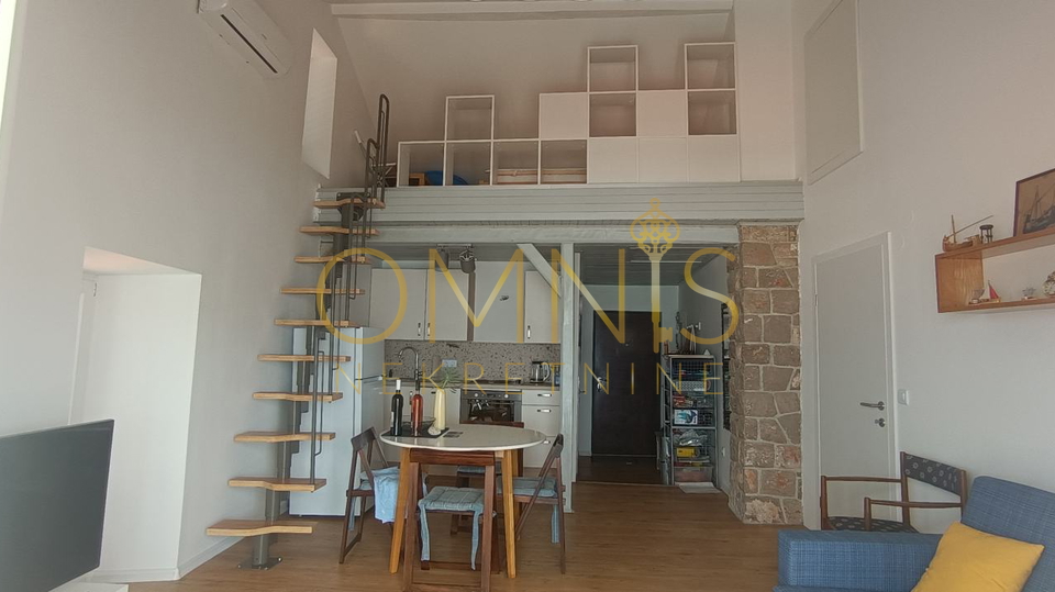 Novi Vinodolski – 30 m from the sea, unique view!