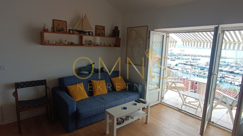 Novi Vinodolski – 30 m from the sea, unique view!