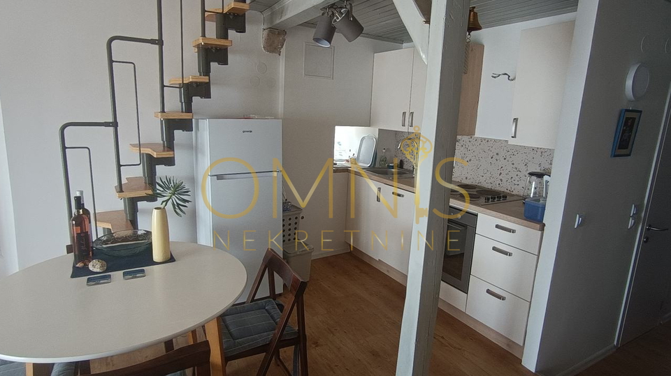 Novi Vinodolski – 30 m from the sea, unique view!