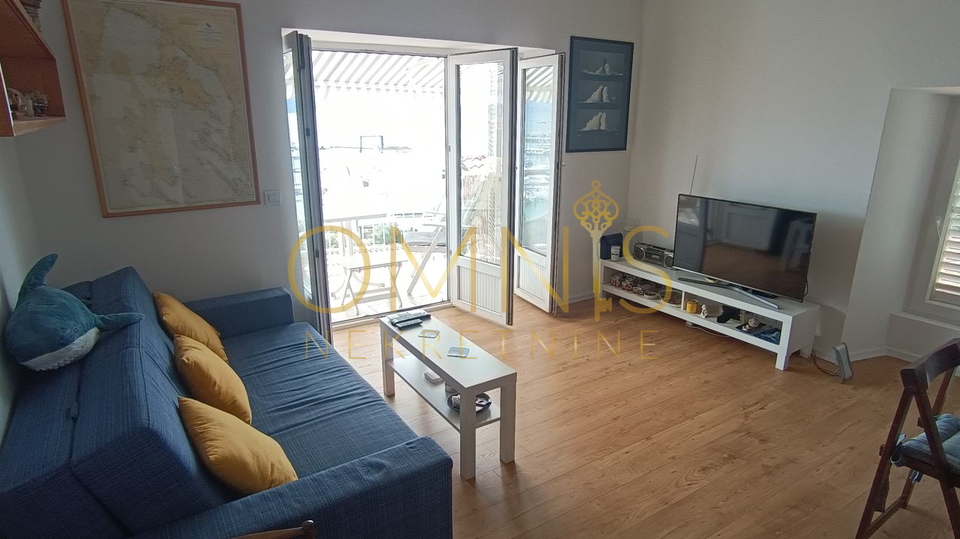 Novi Vinodolski – 30 m from the sea, unique view!