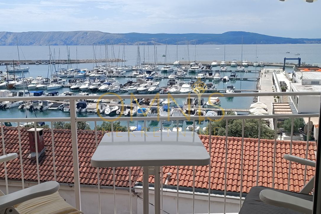 Novi Vinodolski – 30 m from the sea, unique view!