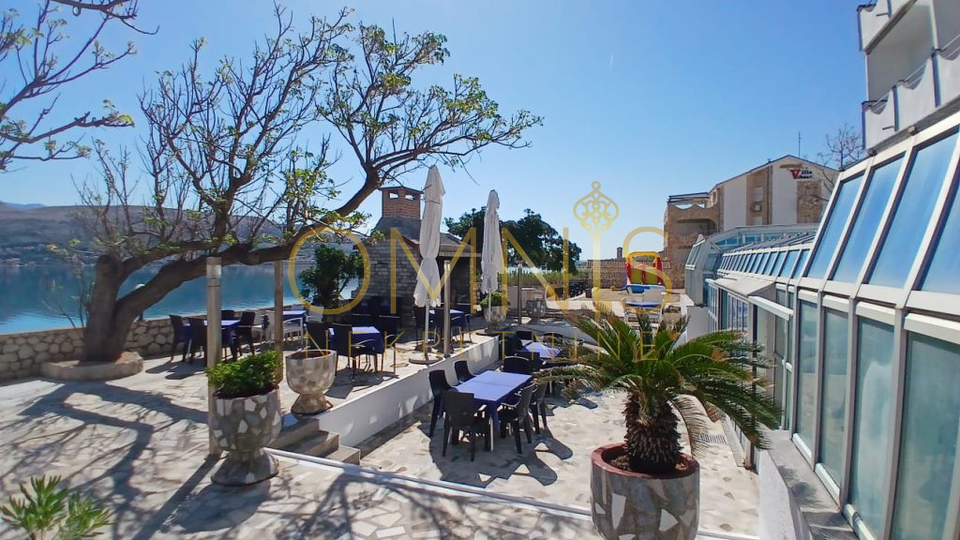 PAG – HOTEL PRVI RED DO MORA! OBJEKT S UHODANIM POSLOM