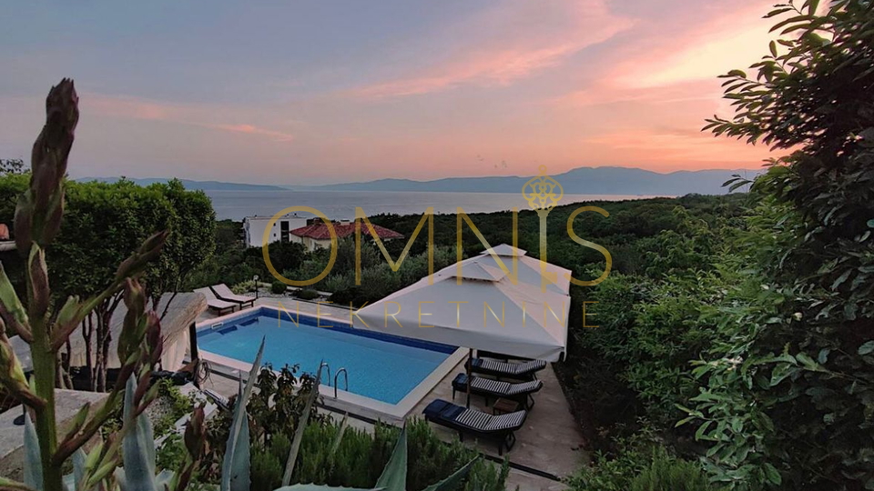 Kostrena – Vila s bazenom i panoramskim pogledom na more