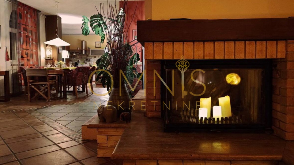 Kostrena – Vila s bazenom i panoramskim pogledom na more