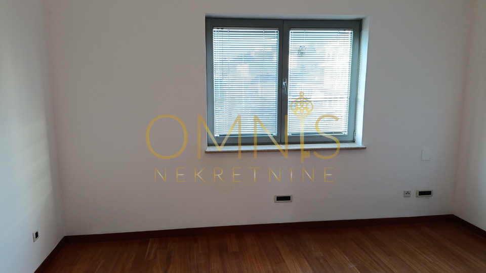 Prostran stan s predivnim pogledom – Martinkovac, 143 m²